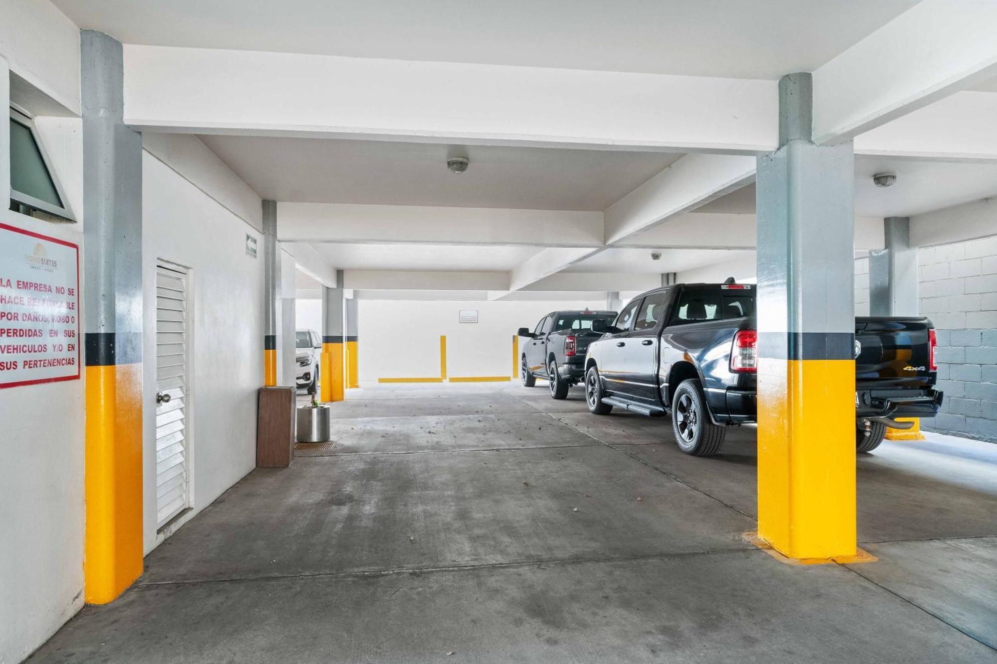Homesuites Zaragoza Culiacán Eksteriør bilde
